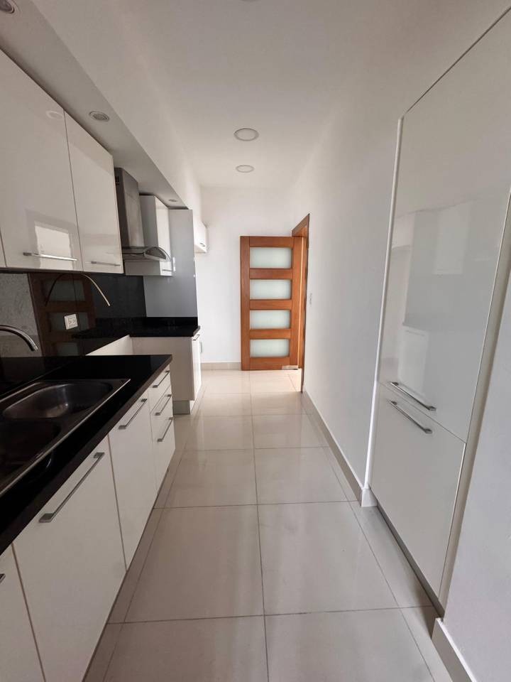 apartamentos - Alquilo apartamento Ubicado en Bella Vista  9