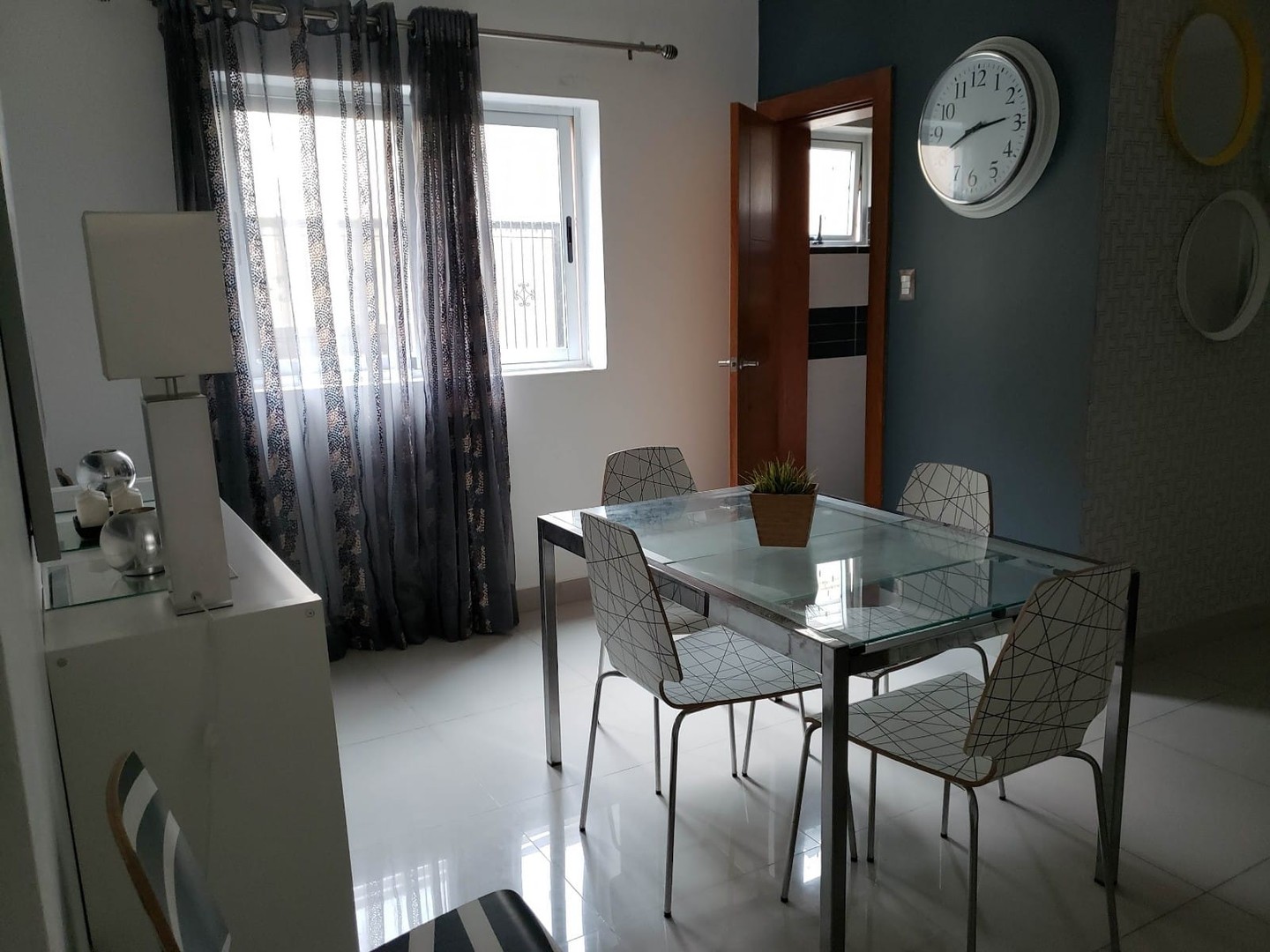 apartamentos - 
SIN INTERMEDIARIOS RENTO APARTAMENTOS MODERNO CON 2 PARQUEOS ESTILO MODERNOO
 4