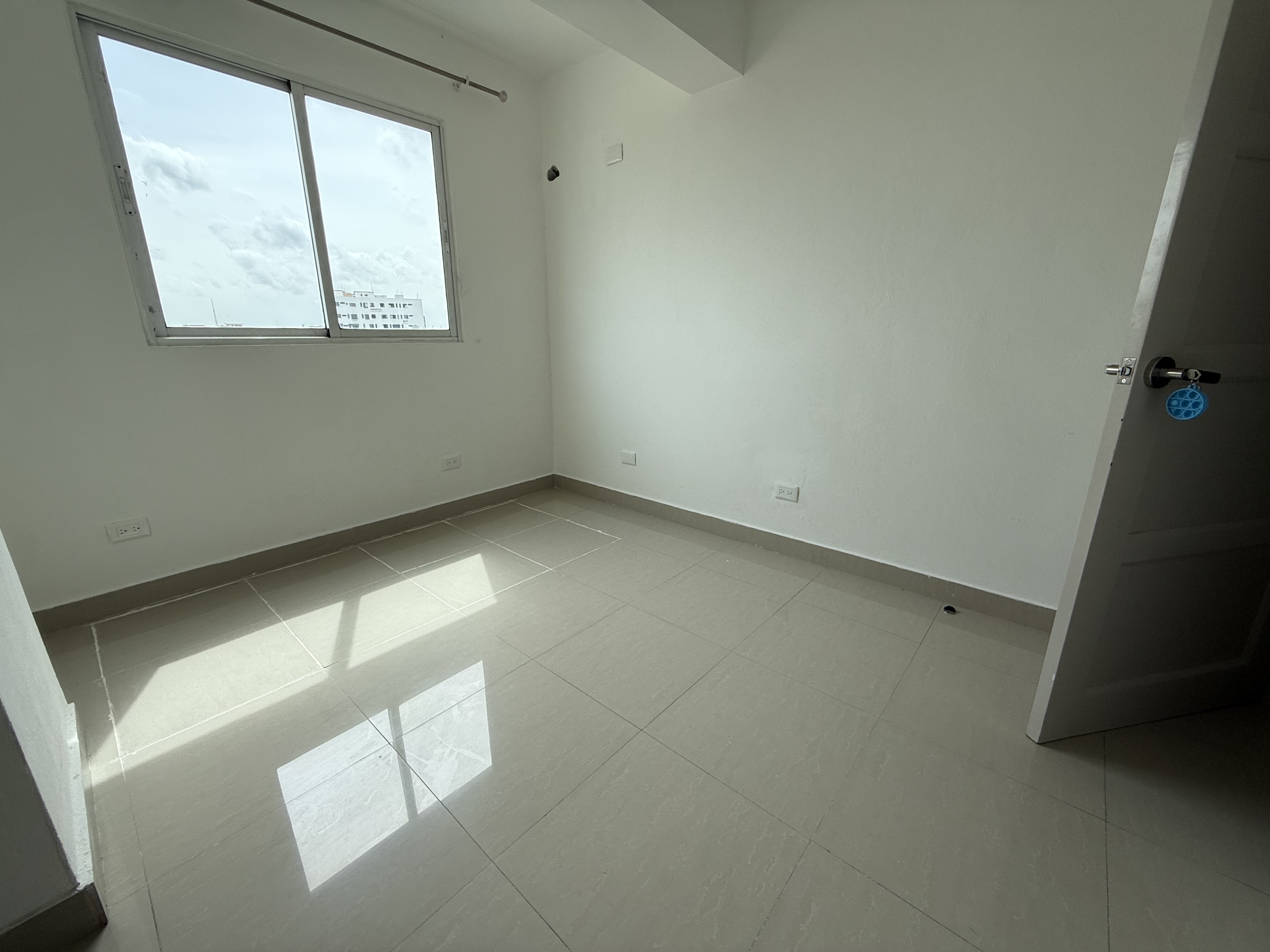 apartamentos - Alquilo apartamento en vergel 160 metro de apartam 4