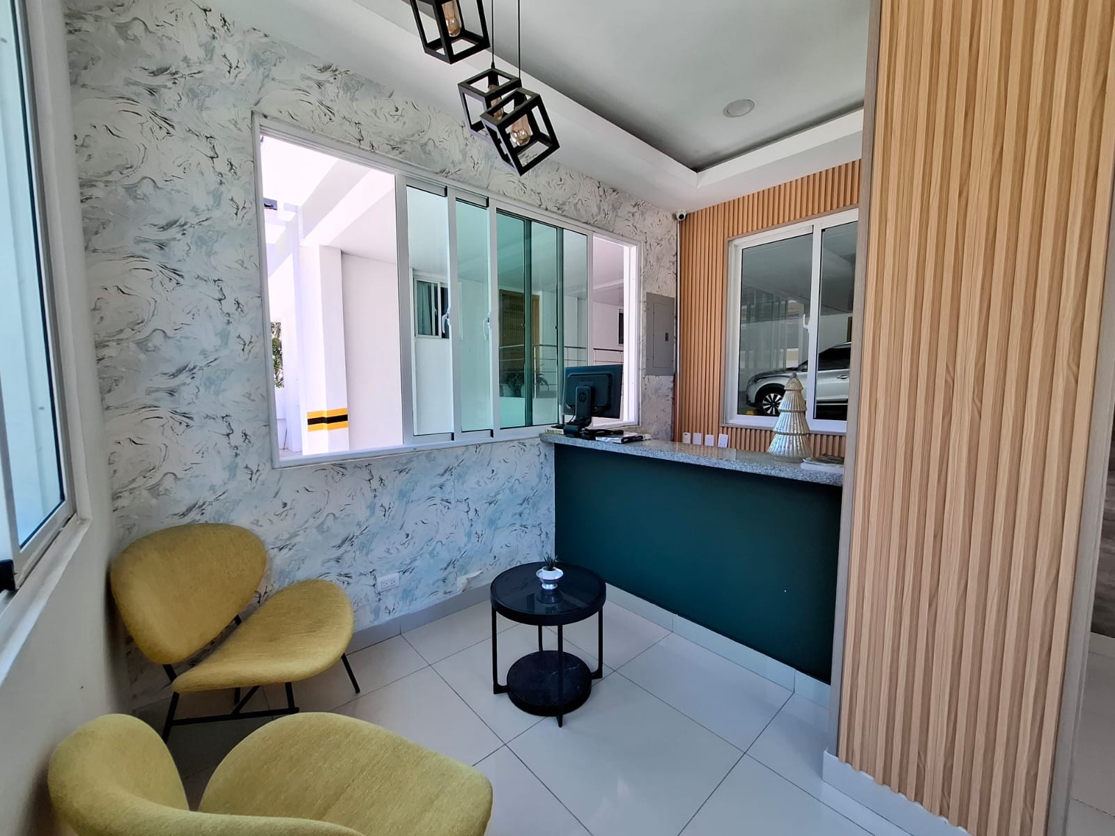apartamentos - Vendo dos hab 2.5 baños dos parqueo balcón klm 9  2