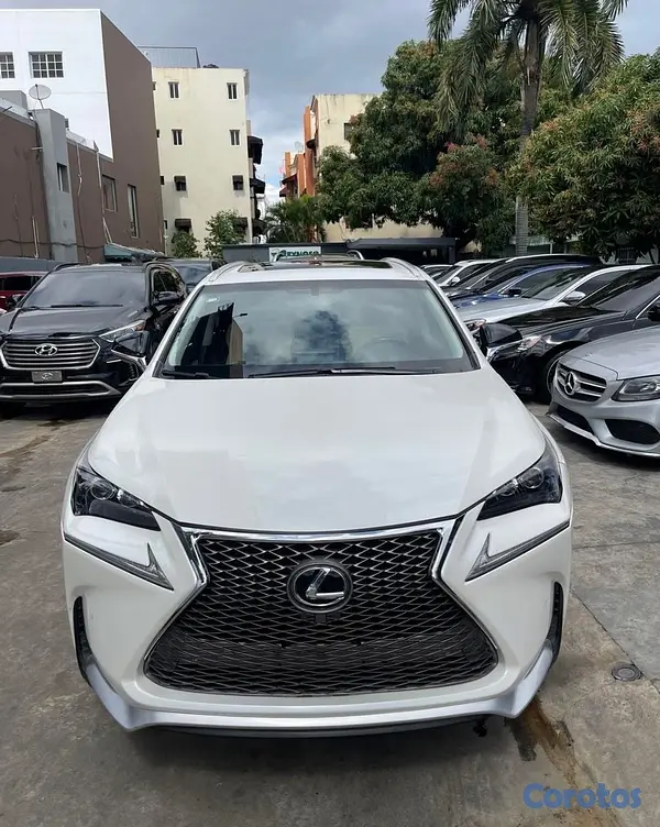 jeepetas y camionetas - LEXUS NX 200 F SPORT 2016 2