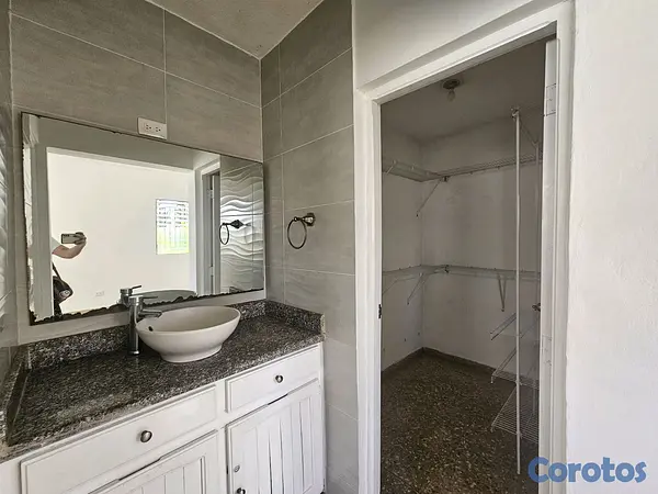 apartamentos - Venta de Apartamento en Las Praderas 2do piso 8