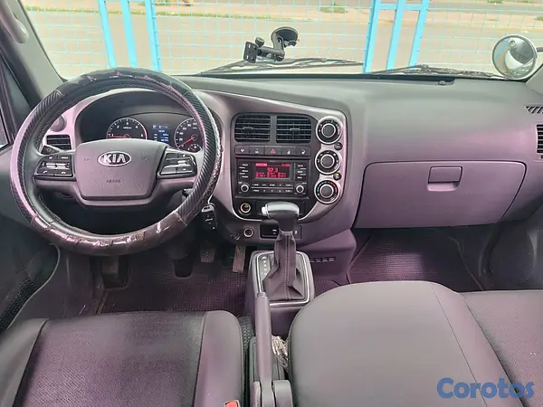 camiones y vehiculos pesados - 2020 Kia Bongo Automático  6
