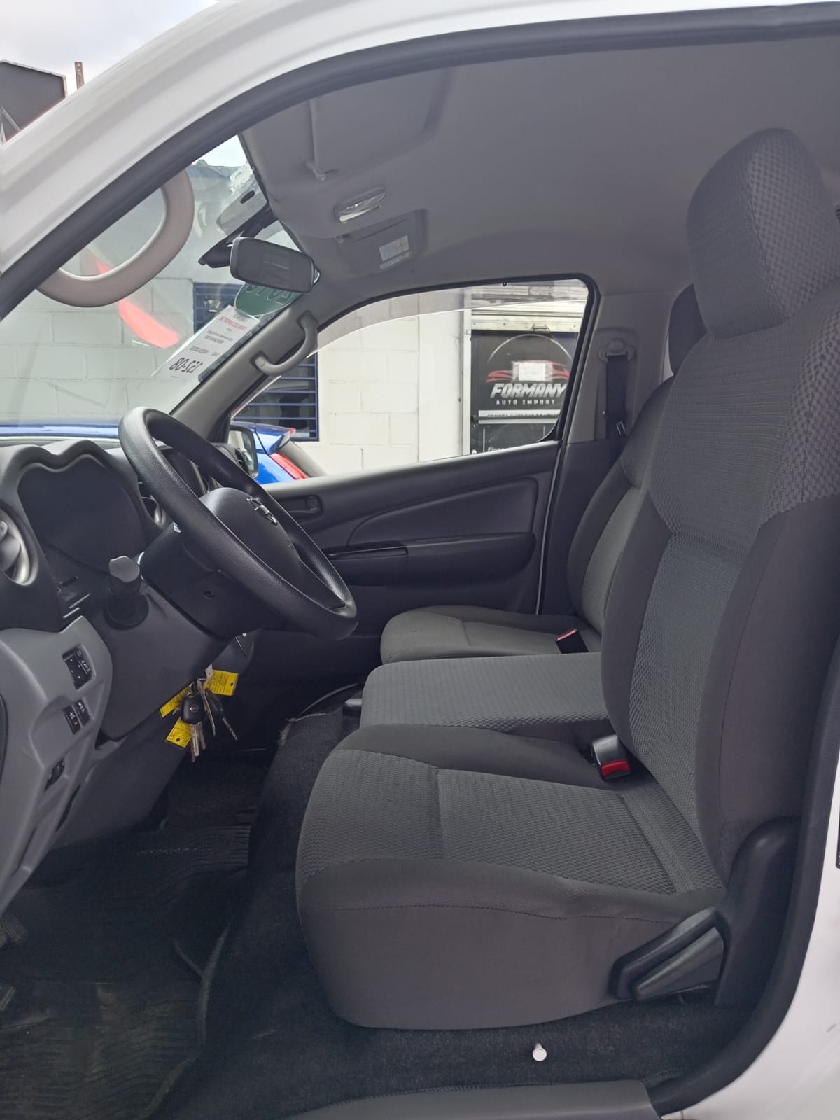 carros - NISSAN CARAVAN NV350 5