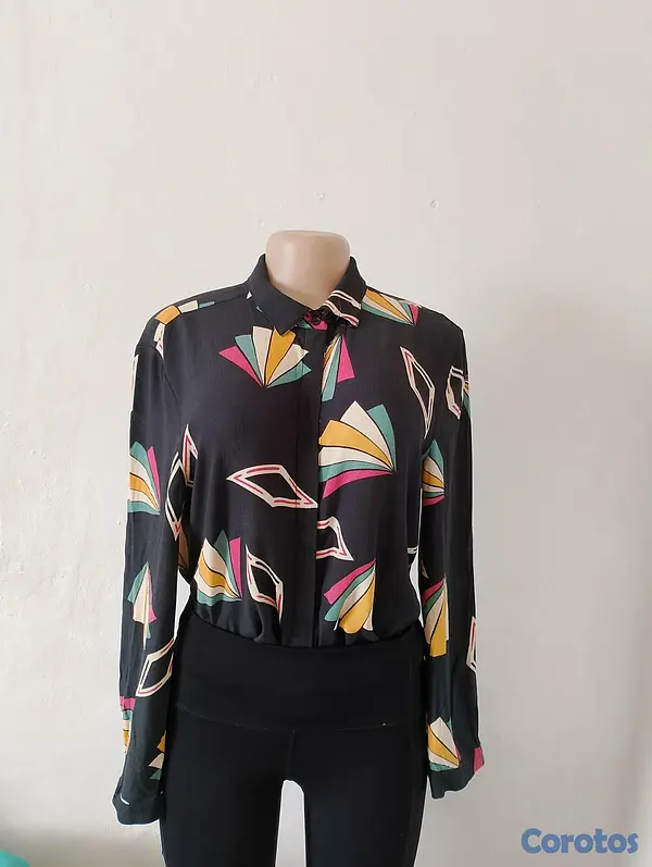 ropa para mujer - Paca de 200 piezas 15
