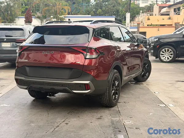 jeepetas y camionetas - Kia Sportage XPRO 2023 4