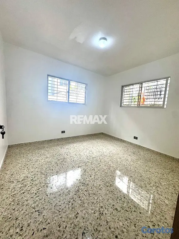 apartamentos - ALQUILO  apartamento en PIANTINI 9