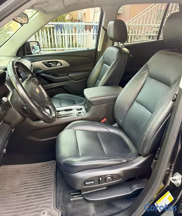 jeepetas y camionetas - Chevrolet Traverse LT 2020 9