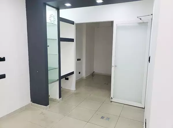 oficinas y locales comerciales - Local céntrico en venta en Piantini 2