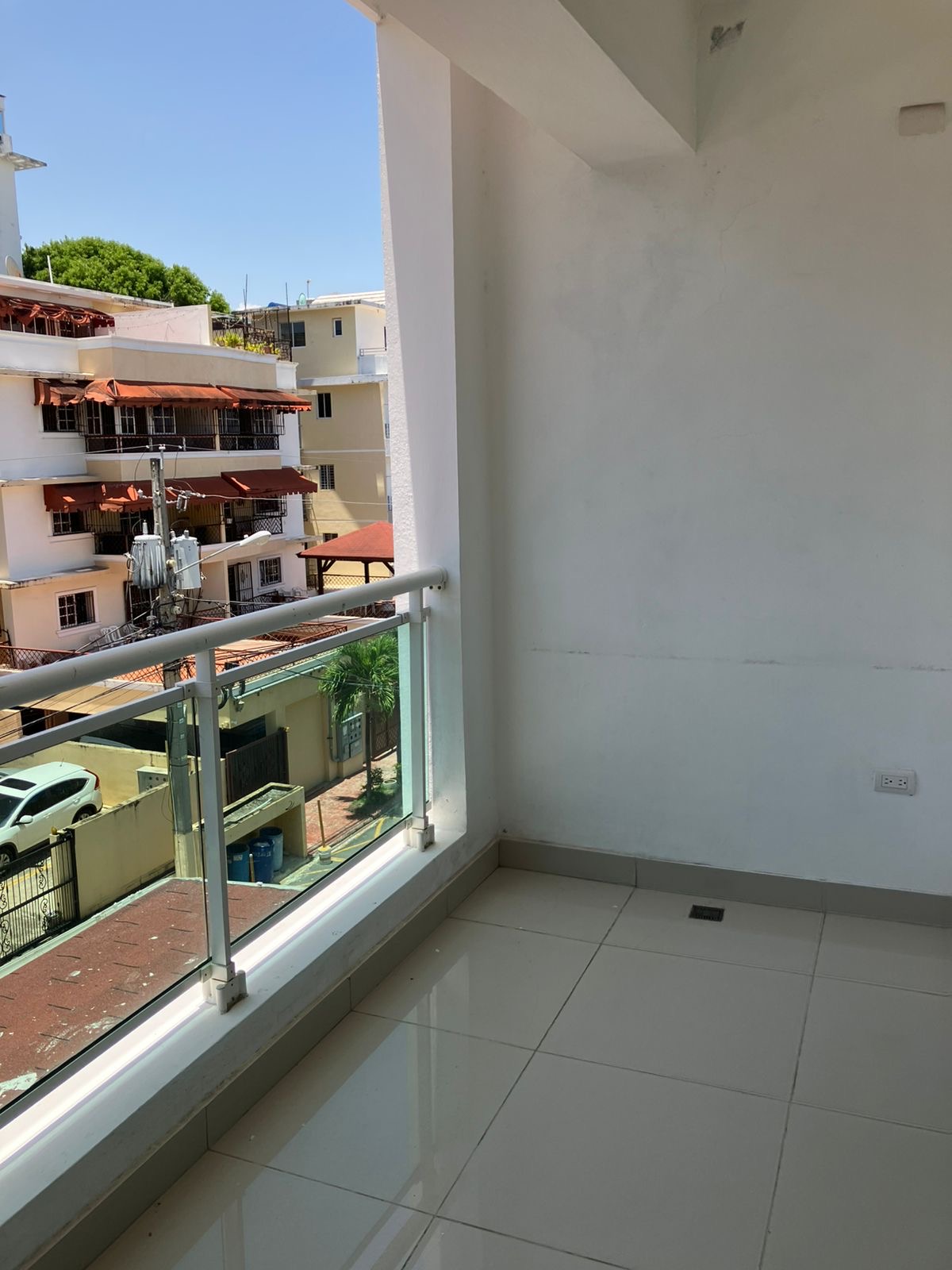 apartamentos - Vendo dos hab 2.5 baños dos parqueo balcón klm 9  3