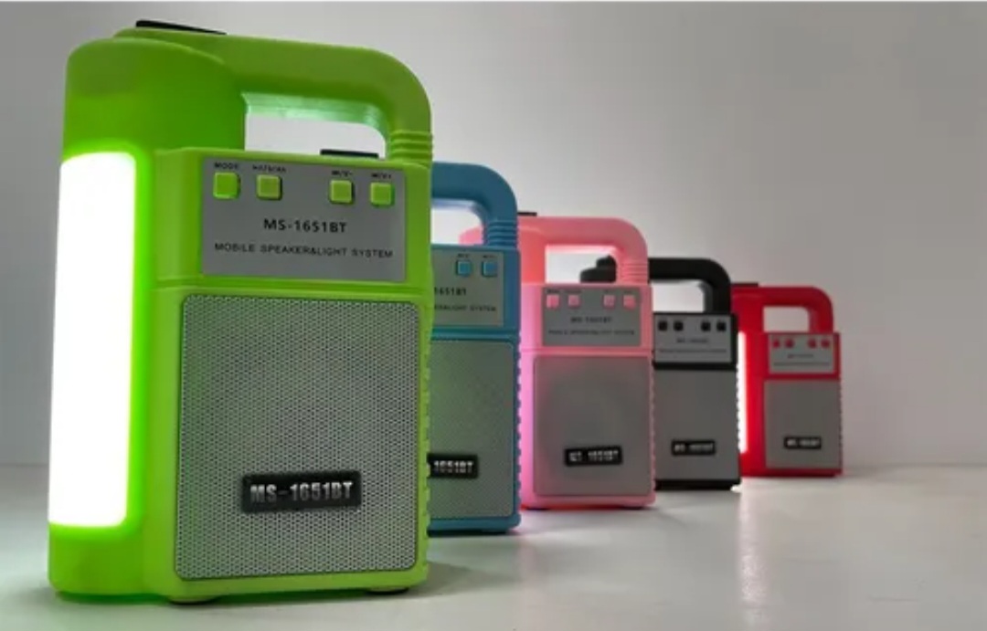 camaras y audio - Radio Movil Altavoz- Sistema de luces- Lámpara y Bluetooth  1