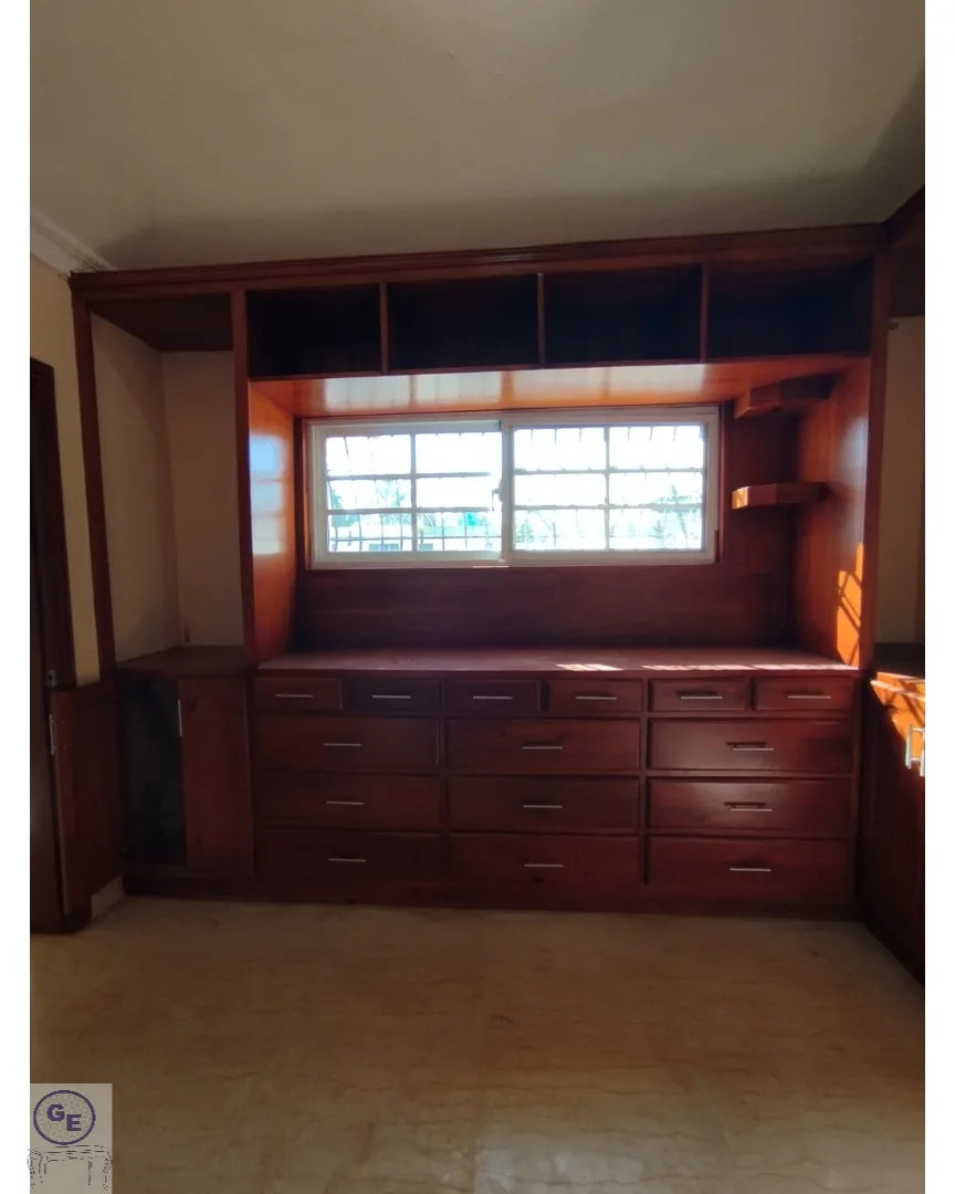 muebles y colchones - Walking Closet en madera de caoba  0