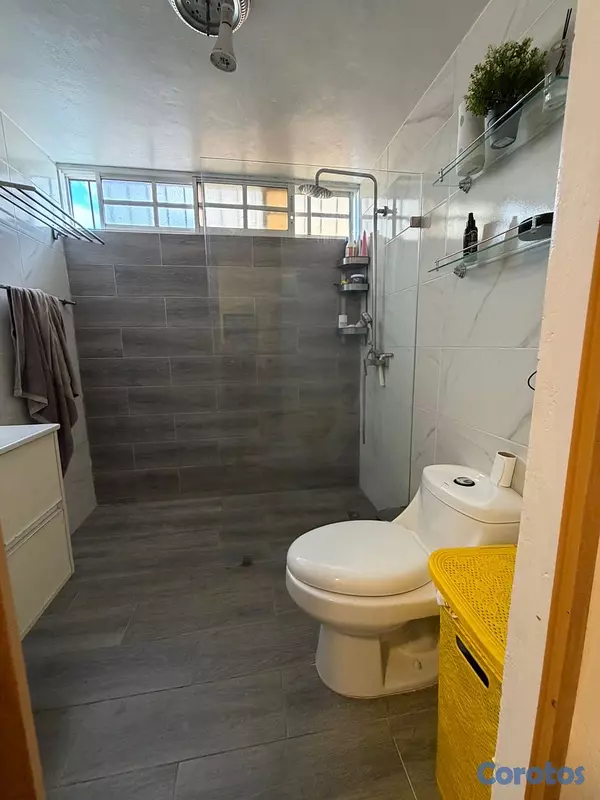 casas - vendo casa duplex dos habitaciones con patio 1.5 baños servicio jardín área comú 6