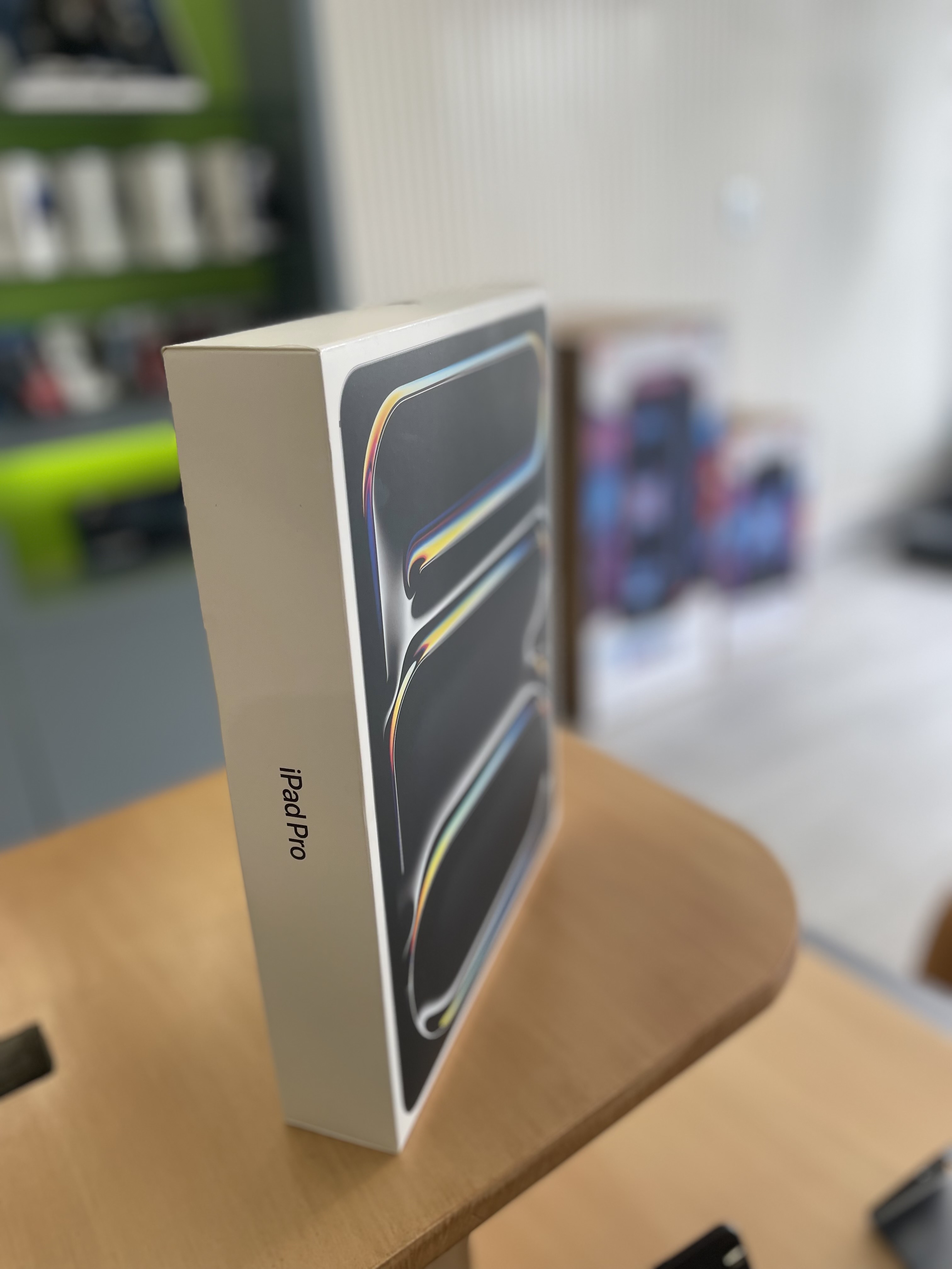 celulares y tabletas - IPAD PRO M4 13 PULGADAWI-FI+CELLULAR256Gb 0