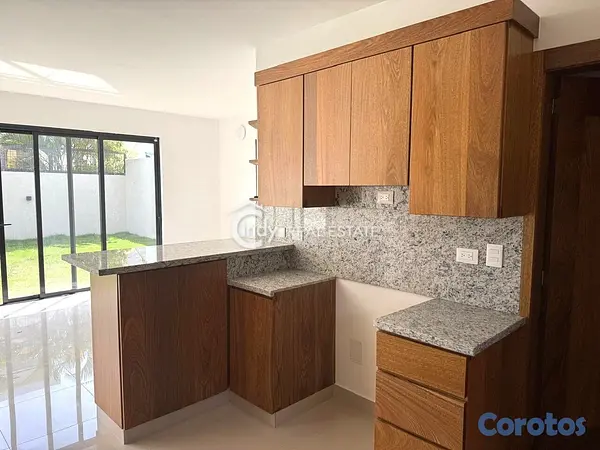 casas - Casa Moderna en Venta | 2 Niveles | Santiago RD 5