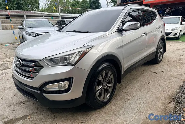 jeepetas y camionetas - Hyundai Santa Fe, Vehiculo en perfecta condicion 8