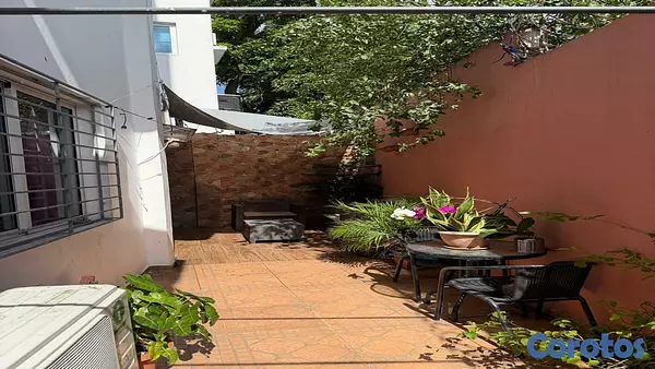 apartamentos - En Venta Apartamento en primer Nivel en los Restauradores No parqueo 8