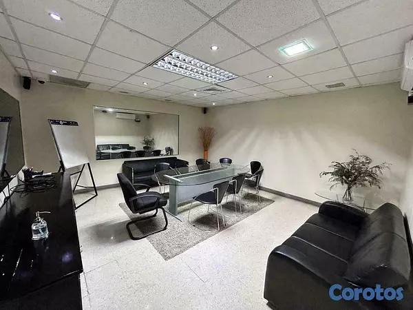oficinas y locales comerciales - Vende Oportunidad, Excelente Local en la Rómulo, Segundo nivel Plaza 2