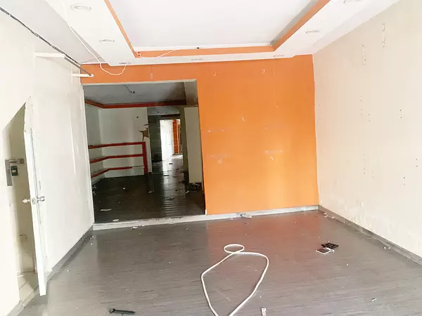 oficinas y locales comerciales - Local en primer nivel  2