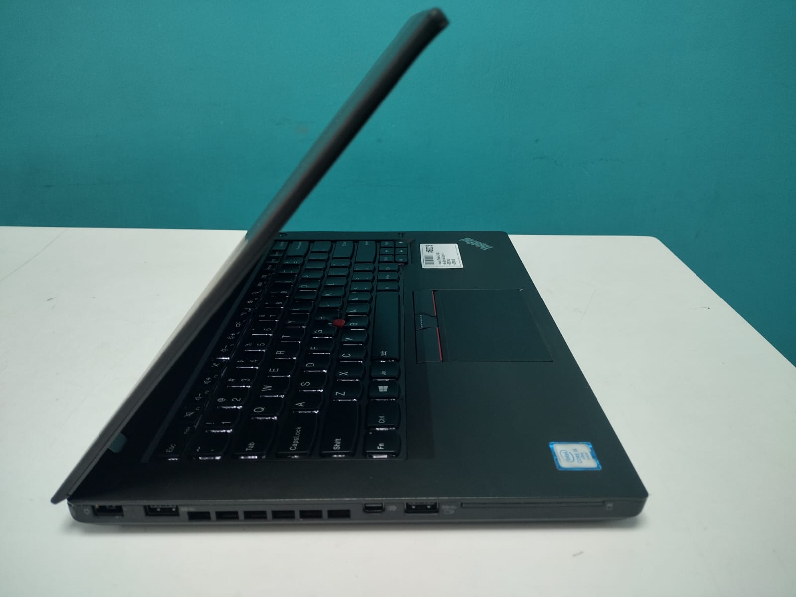 computadoras y laptops - Laptop, Lenovo ThinkPad T460/ 6th Gen, Intel Core  4