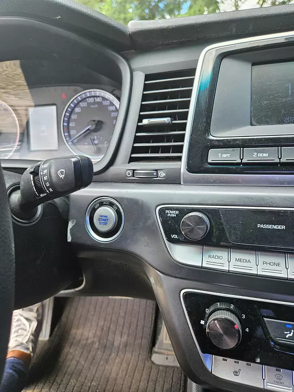 carros - HYUNDAI SONATA 2018 BLANCO GASOLINA 8