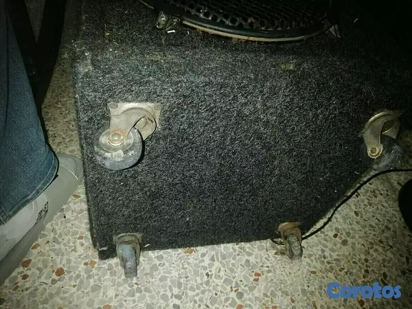otros electronicos - Venta juego de Bafler con Bocinas de 380 whats. 2