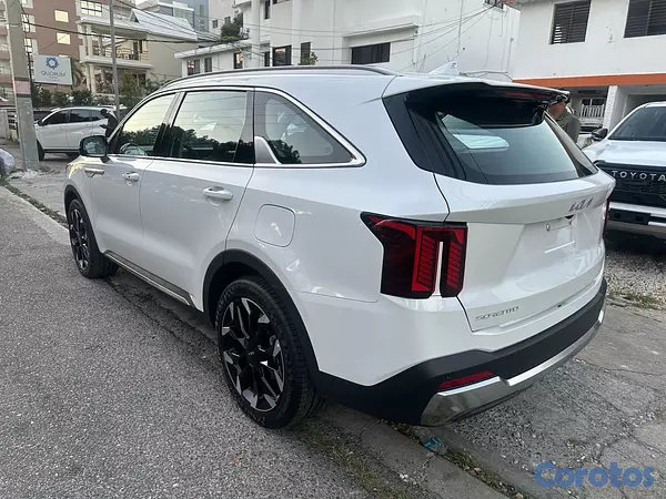 jeepetas y camionetas - Kia Sorento EX  4