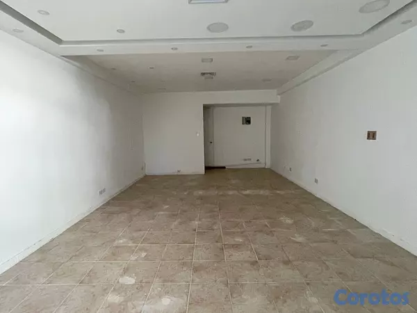 oficinas y locales comerciales - Alquiler local en piantini  2