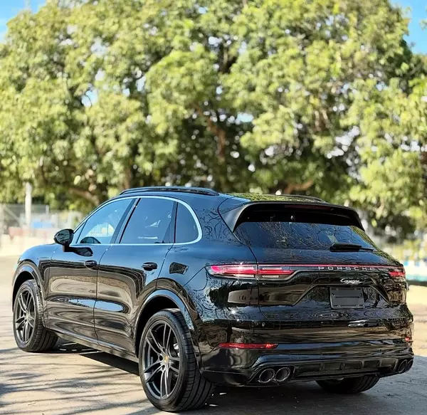 jeepetas y camionetas - porsche cayenne turbo 2019 4