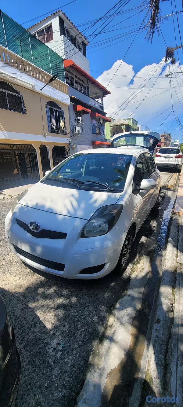 carros - Toyota Vitz 2010 2