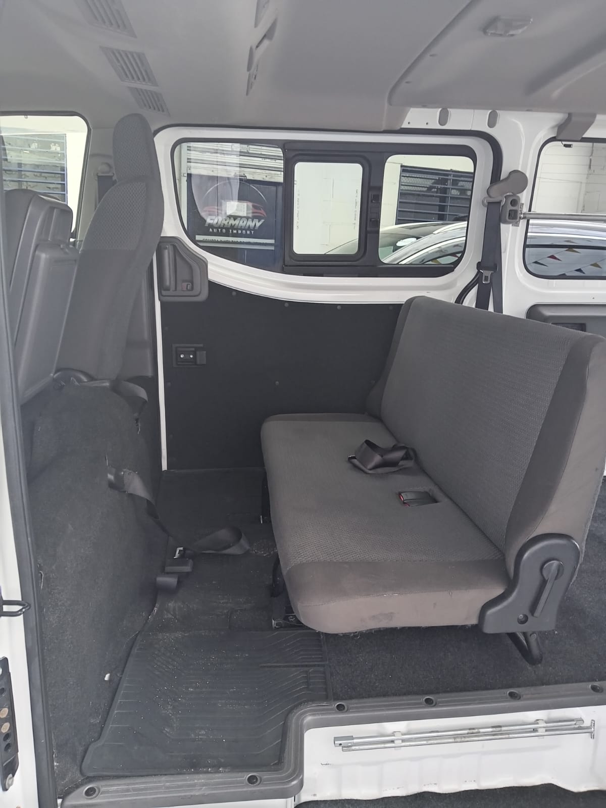 carros - NISSAN CARAVAN NV350 7