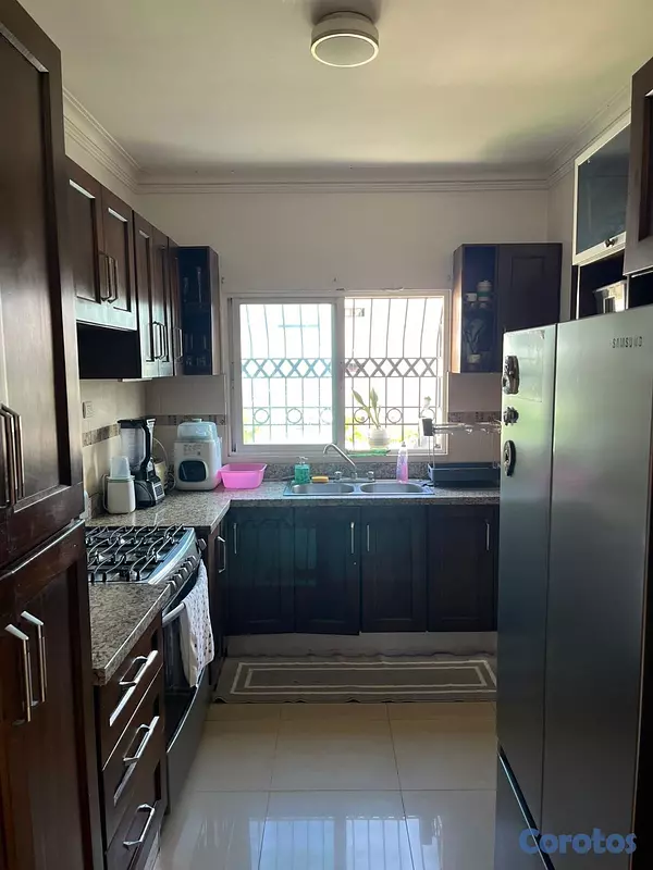 apartamentos - Se alquila apartamento de 3 Hab en El Millon 9