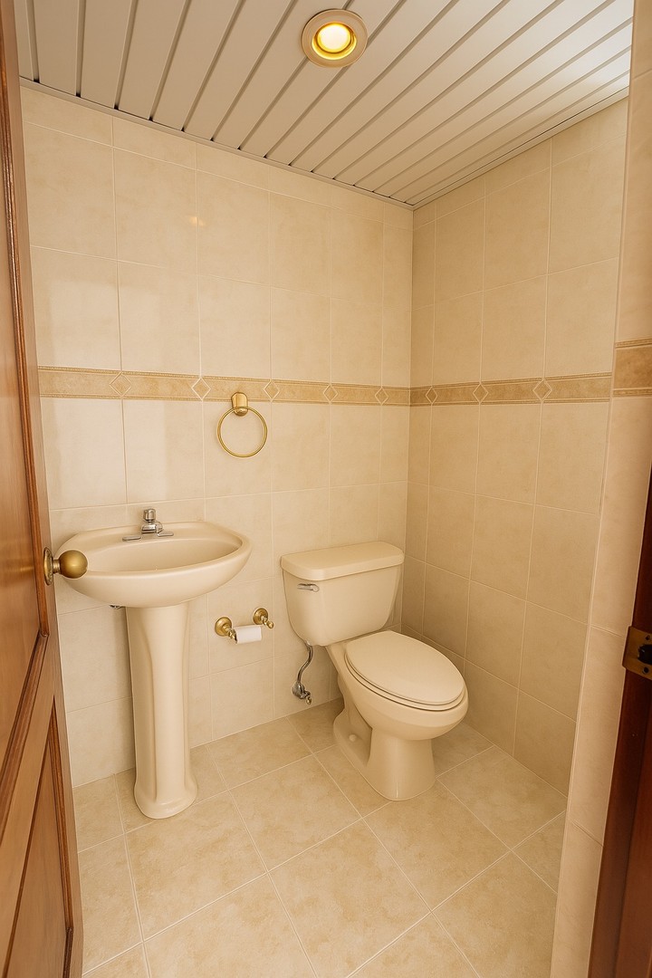 apartamentos - ALQUILO Piso 5 de 2 Habitaciones En Naco Próximo a Corazones Unidos Torre Olimpo 3