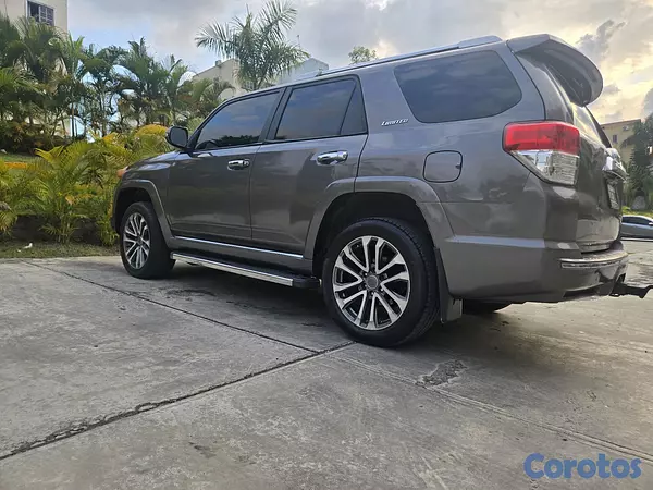 jeepetas y camionetas - vendo 4runner 2010 limited v6 4×4 3