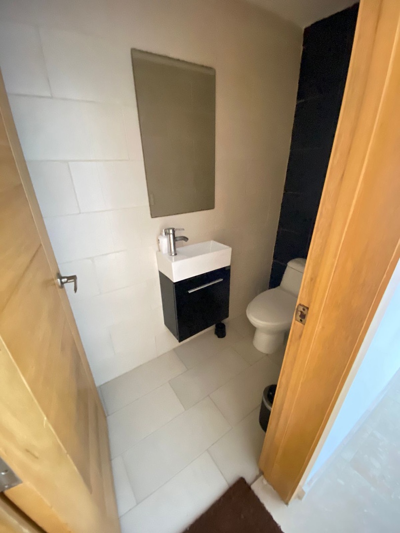 apartamentos - Apartamento en Venta en Naco
***SOLO CLIENTE DIRECTO*** 3