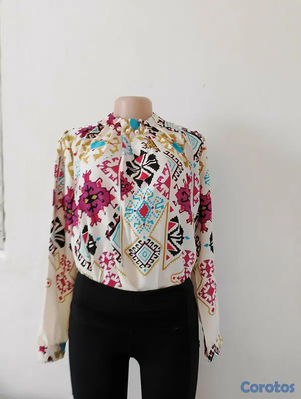 ropa para mujer - Paca de 200 piezas 18