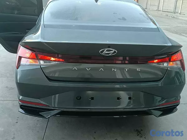 carros - HYUNDAI AVANTE 2021 GRIS OSCURO 5