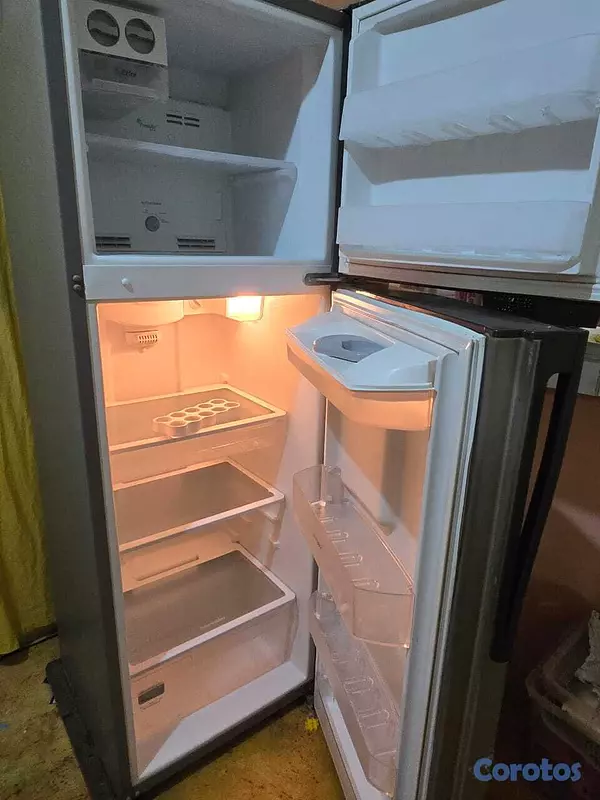 electrodomesticos - NEVERA WHIRLPOOL 14 PIES CON DISPENSADOR 2