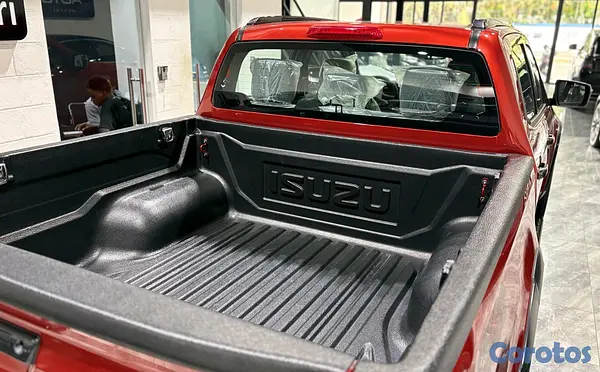 jeepetas y camionetas - Isuzu D-MAX LSE 2027 10