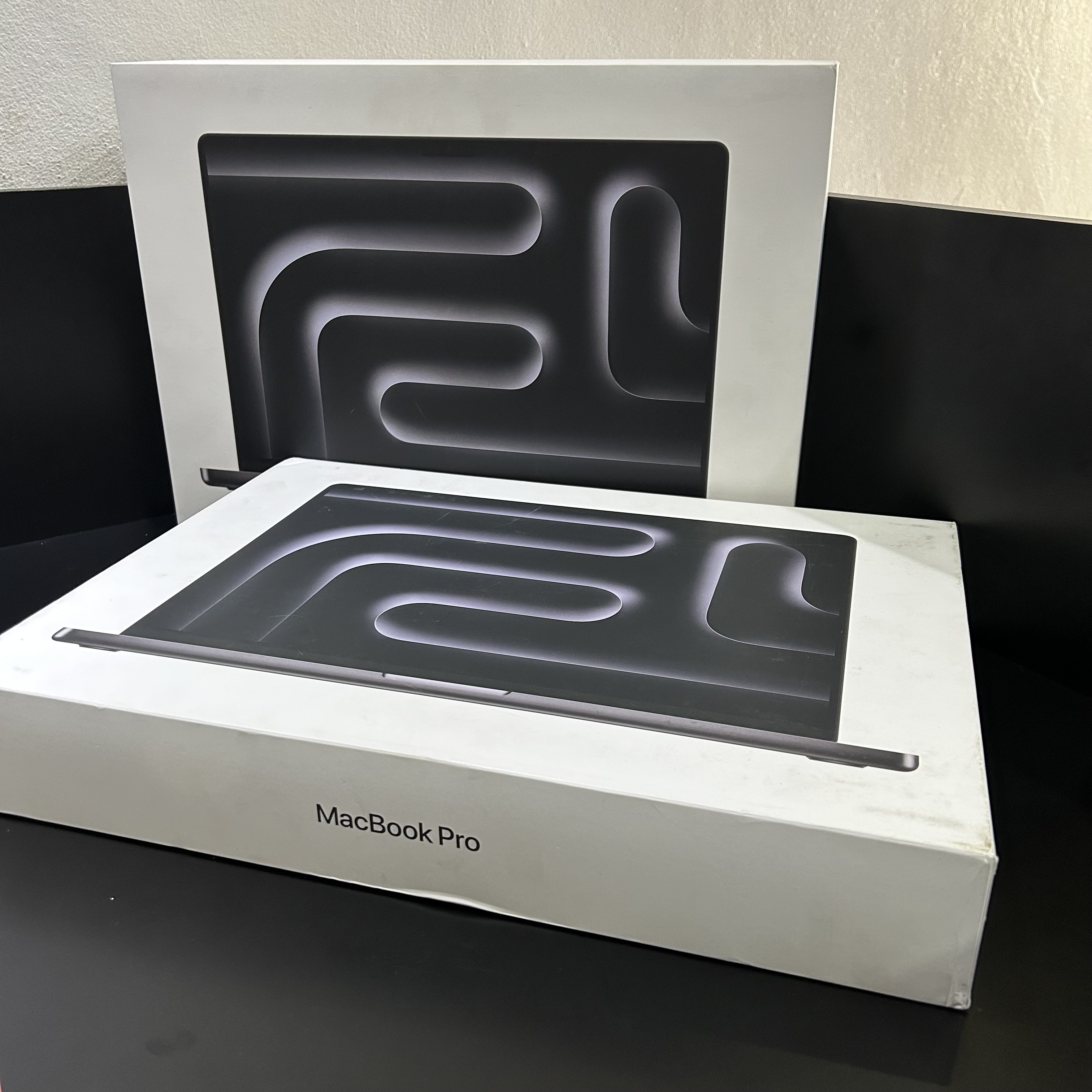 computadoras y laptops - MacBook Pro M4  14" 1TB 16GB RAM Sellada Oferta 🔥‼️