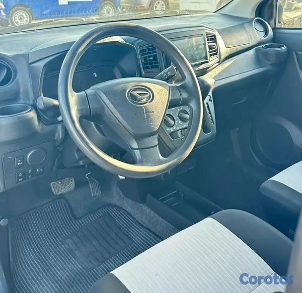 carros - 2020 Daihatsu Mira  4