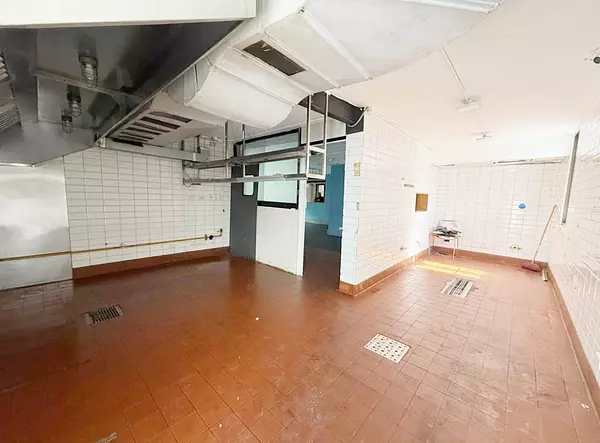 oficinas y locales comerciales - Local céntrico en ensanche Naco 6