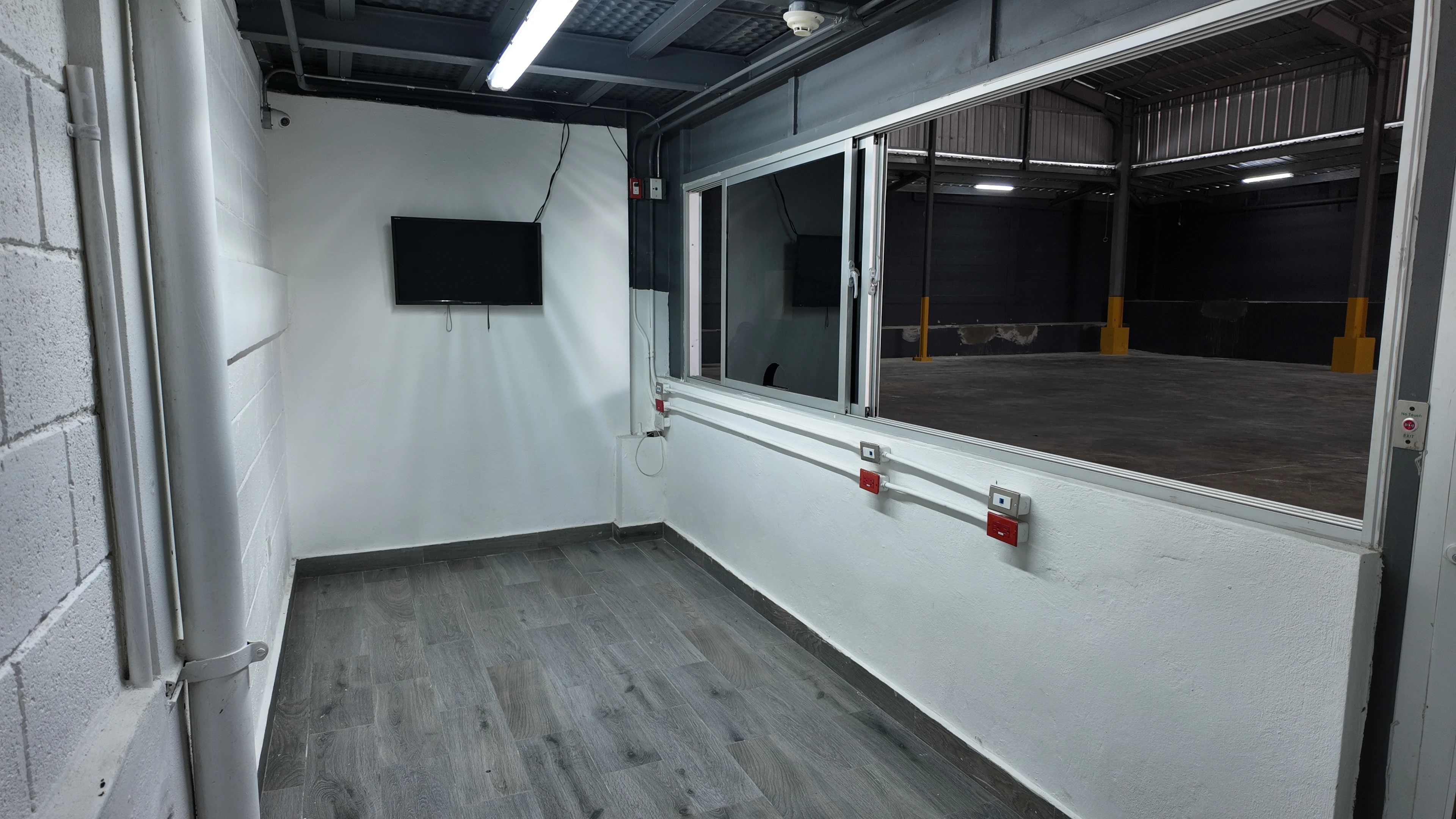 otros inmuebles - Nave industrial en alquiler en la Autopista Duarte 5