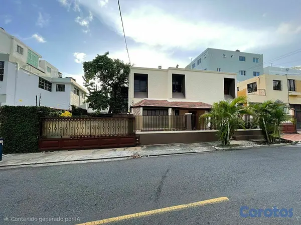 casas - Amplia casa en Zona Independencia 4