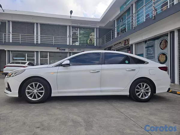 carros - HYUNDAI SONATA NEW RISE 2018 BLANCO GASOLINA 6