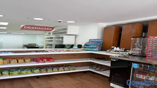 oficinas y locales comerciales - Traspaso Farmacia en Gazcue 2