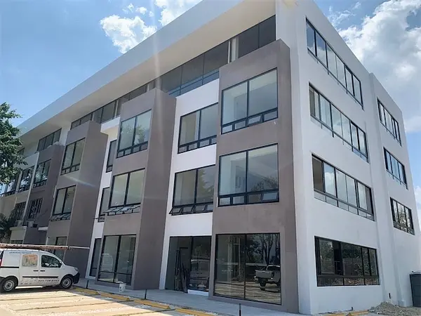 oficinas y locales comerciales - Local corporativo en bella vista  3