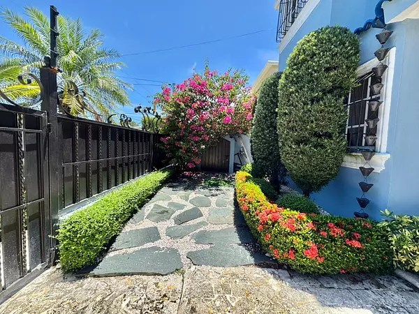 casas - Casa en Alquiler sin Muebles – LA CASTELLANA 7