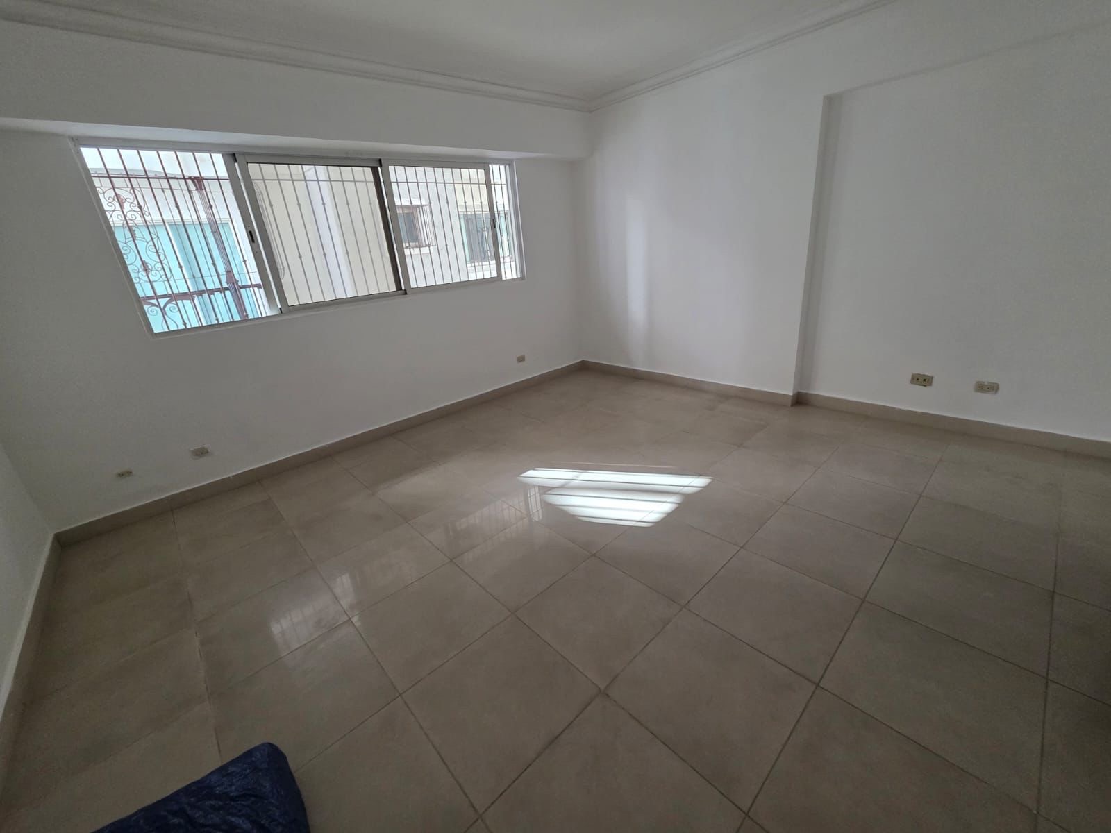 apartamentos - Rento hermoso  apartamento en Bella Vista de 204mts. 2