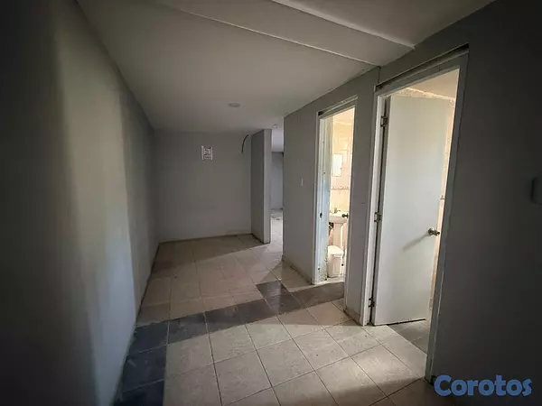 oficinas y locales comerciales - Nave Industrial en Las Americas  4